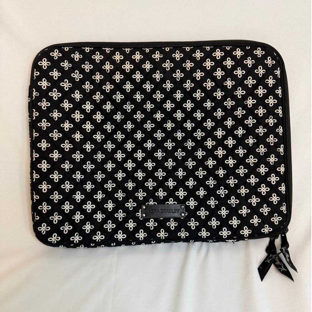 Vera Bradley Quilted Laptop Sleeve Case Mini Concerto Black White Padded 15"